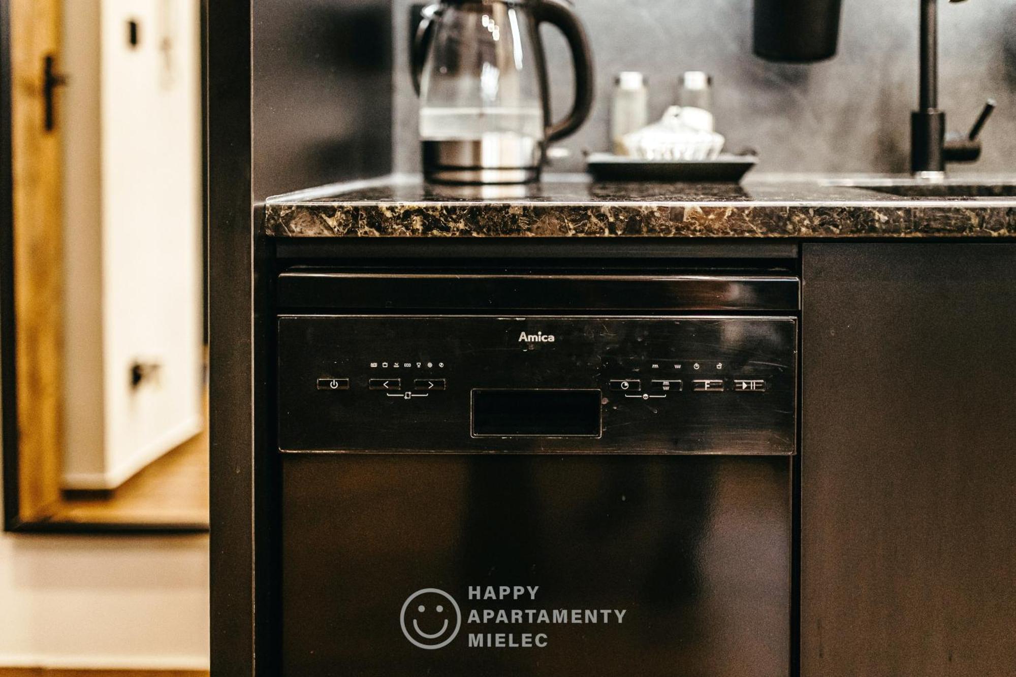 מילץ' Happy Nest - Apartamentyhappy Pl מראה חיצוני תמונה